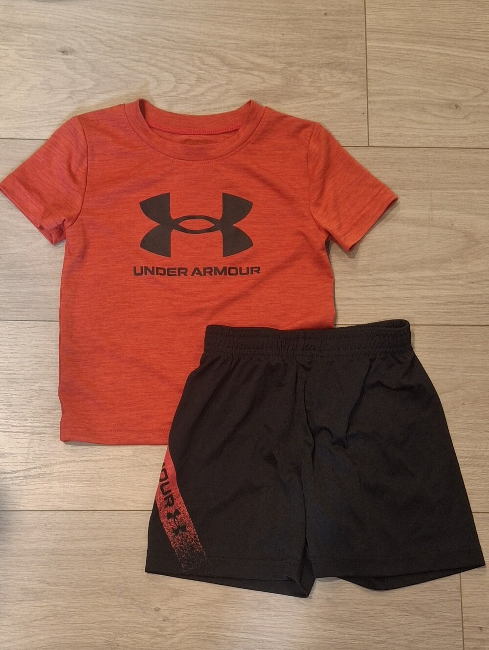5/$25 Under Armour Black & Red Tee & Shorts Set - 2T